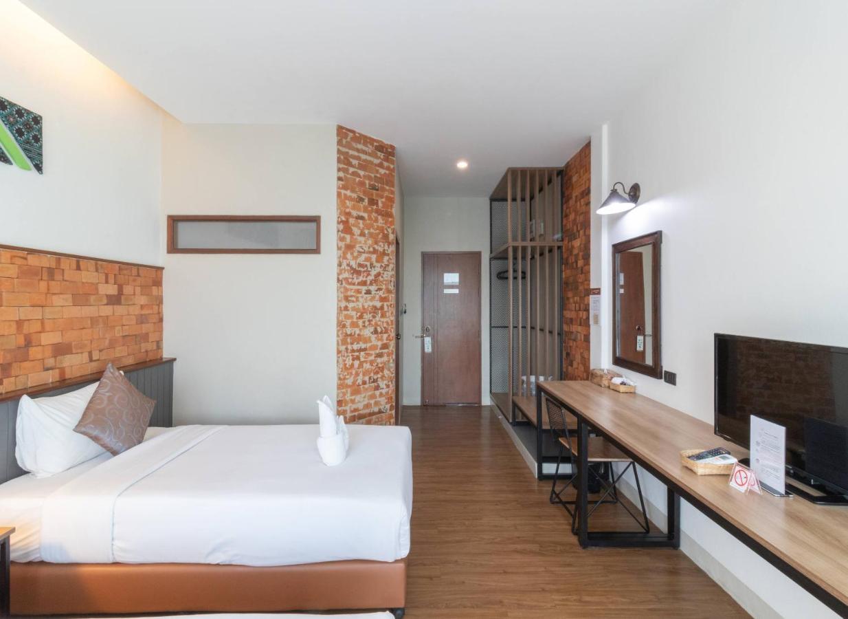 The Old City Wall Inn Chiang Mai Buitenkant foto