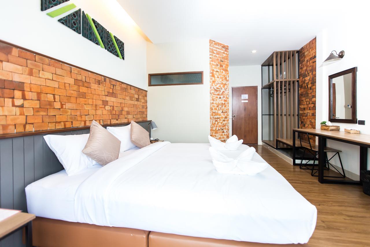 The Old City Wall Inn Chiang Mai Buitenkant foto