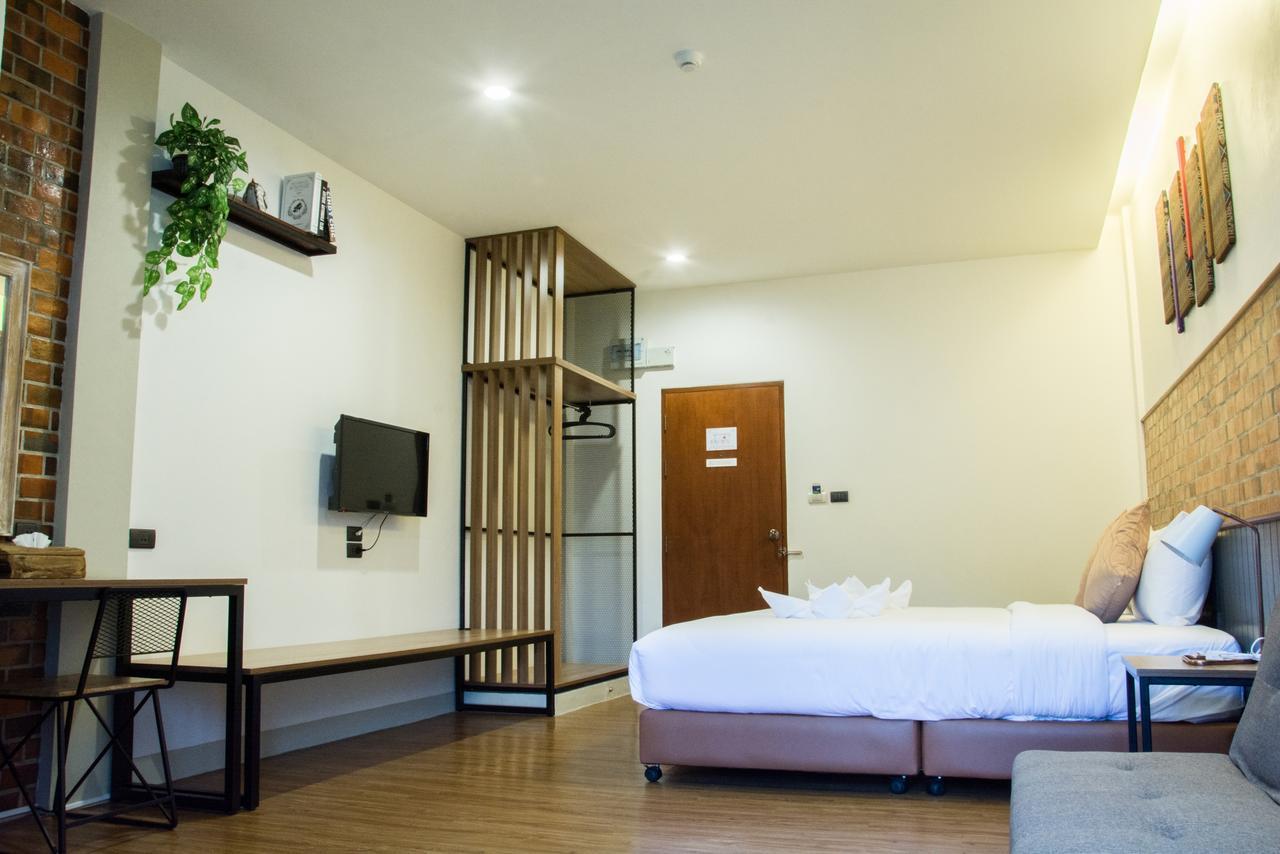 The Old City Wall Inn Chiang Mai Buitenkant foto