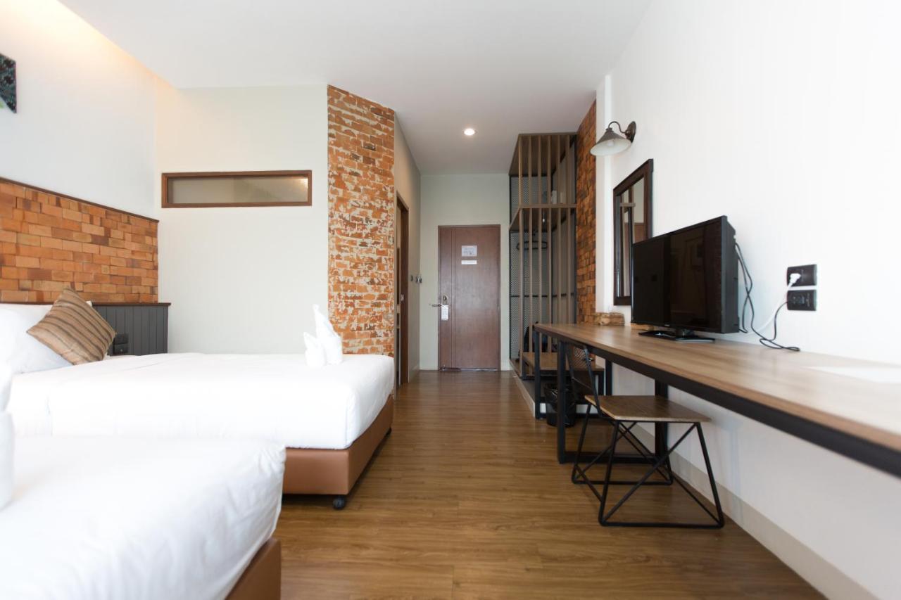 The Old City Wall Inn Chiang Mai Buitenkant foto